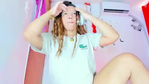 Snapshot of emilly_coper18 chatting on 15, 1, 2026 emily online show from 15, 1, 2026