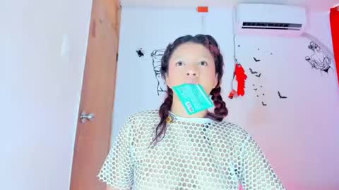 Snapshot of emilly_coper18 chatting on 18, 1, 2026 emily online show from 18, 1, 2026