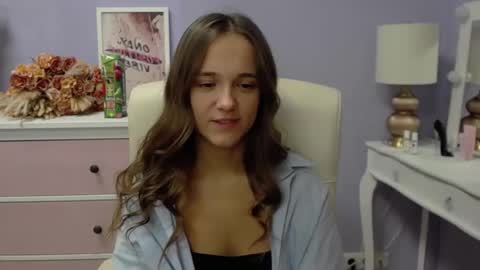 Snapshot of emilly_lust99 chatting on 12, 9, 2025 Emilly online show from 12, 9, 2025