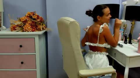 Snapshot of emilly_lust99 chatting on 27, 5, 2026 Emilly online show from 27, 5, 2026