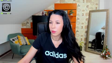 EmillyTaylor online show from 30, 12, 2024