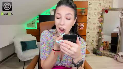 EmillyTaylor online show from 30, 3, 2026