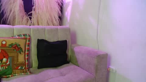 Snapshot of emily175445 chatting on 29, 4, 2026 emily175445 online show from 29, 4, 2026