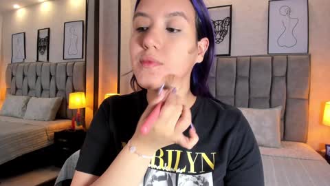Snapshot of emily_5weet chatting on 31, 12, 2024 Emily online show from 31, 12, 2024