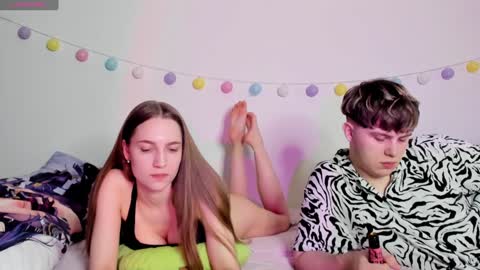 Snapshot of emily_and_ilumi chatting on 4, 1, 2025 emily_and_ilumi online show from 4, 1, 2025