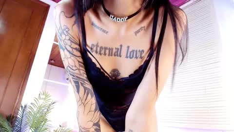 Snapshot of emily_burton18 chatting on 11, 2, 2026 Emily Burton online show from 11, 2, 2026