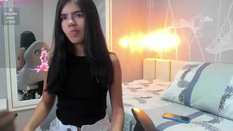 Snapshot of emily_cute4u chatting on 14, 2, 2026 Emily online show from 14, 2, 2026