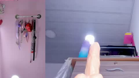Snapshot of emily_foxxxi chatting on 18, 7, 2026 emily_foxxxi online show from 18, 7, 2026