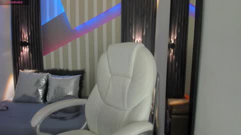 Emily online show from 30, 11, 2025