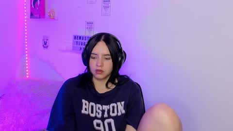 Emily Lindey online show from 21, 3, 2026