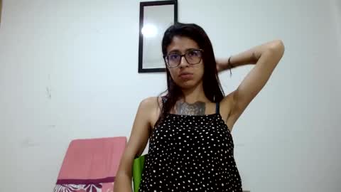 Snapshot of emily_loperaa chatting on 8, 5, 2026 Emily online show from 8, 5, 2026