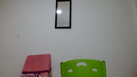 Snapshot of emily_loperaa chatting on 10, 5, 2026 Emily online show from 10, 5, 2026