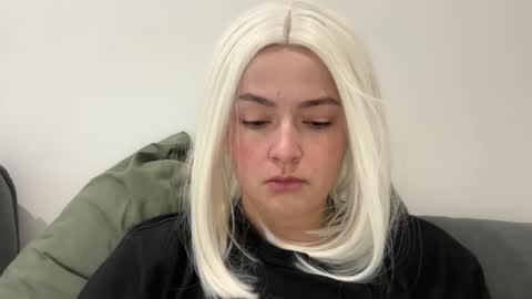 emily_morning_dew online show from 9, 11, 2025