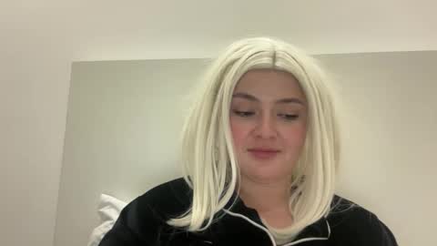 Snapshot of emily_morning_dew chatting on 14, 2, 2026 emily_morning_dew online show from 14, 2, 2026