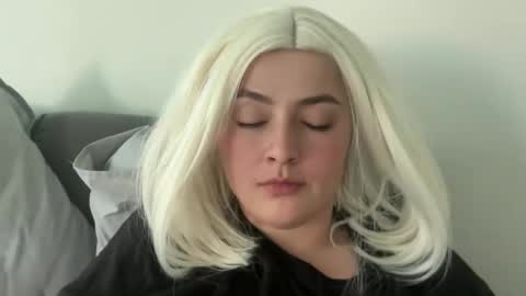 Snapshot of emily_morning_dew chatting on 13, 3, 2026 emily_morning_dew online show from 13, 3, 2026