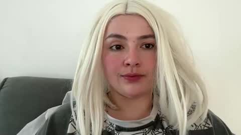 Snapshot of emily_morning_dew chatting on 16, 3, 2026 emily_morning_dew online show from 16, 3, 2026
