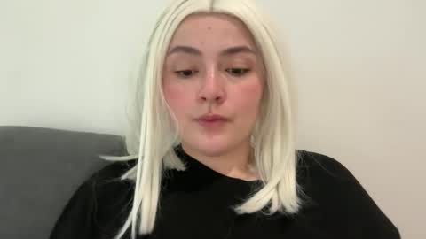 Snapshot of emily_morning_dew chatting on 27, 3, 2026 emily_morning_dew online show from 27, 3, 2026
