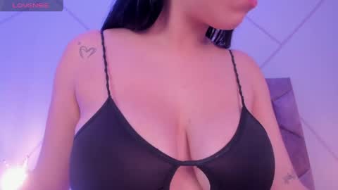 emily_nova_ online show from 16, 4, 2026