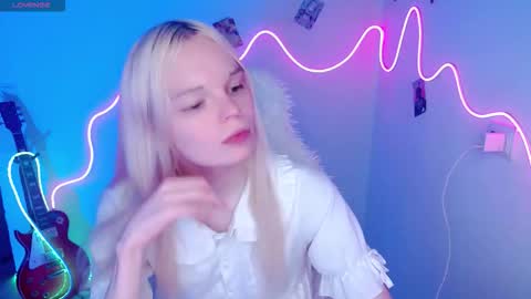 Lia online show from 8, 11, 2025