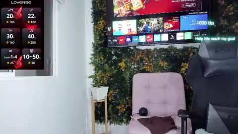 Snapshot of emily_palmeer chatting on 21, 6, 2026 emily_palmeer online show from 21, 6, 2026
