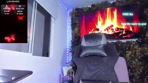 Snapshot of emily_palmeer chatting on 2, 7, 2026 emily_palmeer online show from 2, 7, 2026