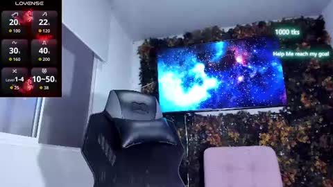 Snapshot of emily_palmeer chatting on 11, 7, 2026 emily_palmeer online show from 11, 7, 2026