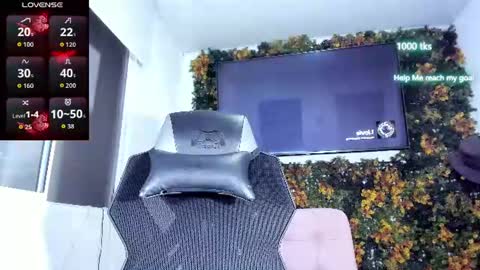 Snapshot of emily_palmeer chatting on 3, 8, 2026 emily_palmeer online show from 3, 8, 2026