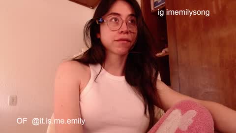 Snapshot of emily_pearl_ chatting on 11, 2, 2026 emily_pearl_ online show from 11, 2, 2026