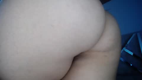 Snapshot of emily_pervert00 chatting on 2, 10, 2025 Emily  online show from 2, 10, 2025