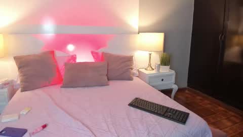 Emily  online show from 16, 11, 2025