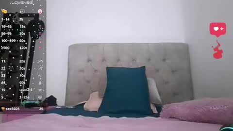 emily_rosse9 online show from 5, 11, 2025