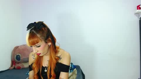 Snapshot of emily_rousxxx chatting on 16, 11, 2025 Emily IGEmmily Baussa online show from 16, 11, 2025