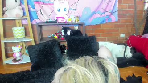 emily_salvatore online show from 29, 10, 2025