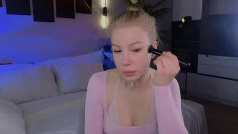 emily shepard online show from 15, 4, 2026