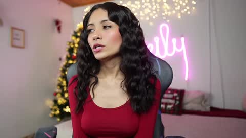 emily_smitt online show from 31, 12, 2024