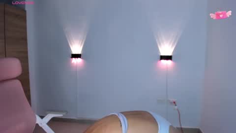 Snapshot of emily_villamil_ chatting on 17, 2, 2025 Emi online show from 17, 2, 2025