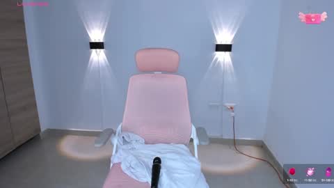 Snapshot of emily_villamil_ chatting on 11, 3, 2025 Emi online show from 11, 3, 2025