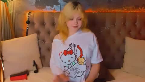 Snapshot of emilyangels chatting on 6, 5, 2026 Baby Emelli online show from 6, 5, 2026