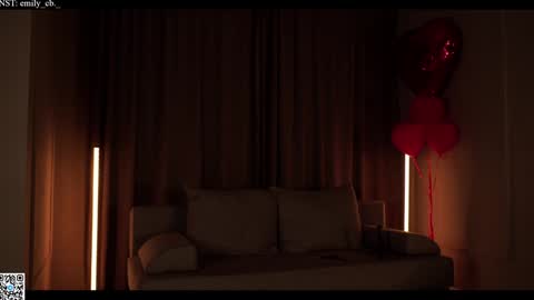 Snapshot of emilybatee chatting on 11, 3, 2025 emilybatee online show from 11, 3, 2025