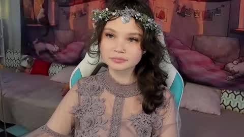 Snapshot of emilychaves chatting on 30, 10, 2025 Emilyhaves online show from 30, 10, 2025