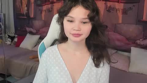 Snapshot of emilychaves chatting on 15, 11, 2025 Emilyhaves online show from 15, 11, 2025