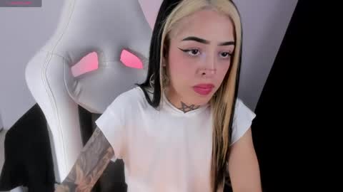 Snapshot of emilydaft chatting on 16, 5, 2026 fari online show from 16, 5, 2026