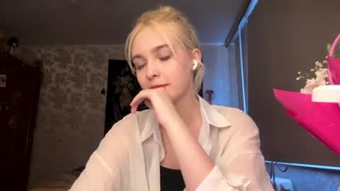 Snapshot of emilydelsol chatting on 6, 7, 2026 Anetta Anna online show from 6, 7, 2026