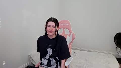 Snapshot of emilyfox5 chatting on 30, 9, 2025 emilyfox5 online show from 30, 9, 2025