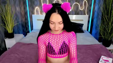 Snapshot of emilygreyy__ chatting on 23, 4, 2026 emilygreyy__ online show from 23, 4, 2026