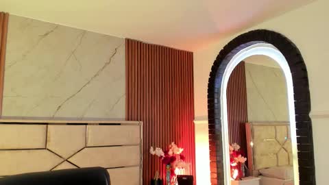 Emily Hendrix online show from 23, 2, 2026