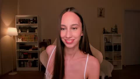 Snapshot of emilyhoston chatting on 7, 8, 2026 Alina online show from 7, 8, 2026