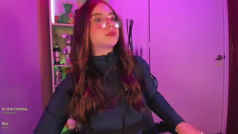 Snapshot of emilykarterr chatting on 27, 12, 2024 VALEEEN online show from 27, 12, 2024