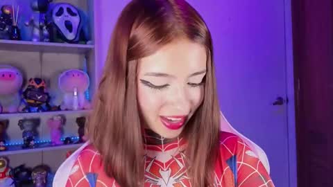 Snapshot of emilykarterr chatting on 5, 11, 2025 VALEEEN online show from 5, 11, 2025