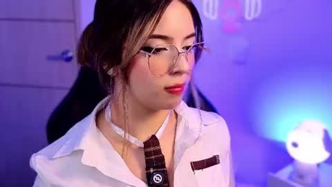 Snapshot of emilykarterr chatting on 24, 6, 2026 VALEEEN online show from 24, 6, 2026